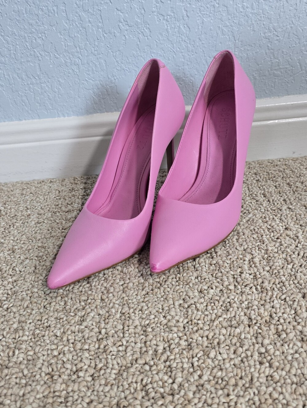 Schutz Lou Pump Bubblegum Pink Size 5.5